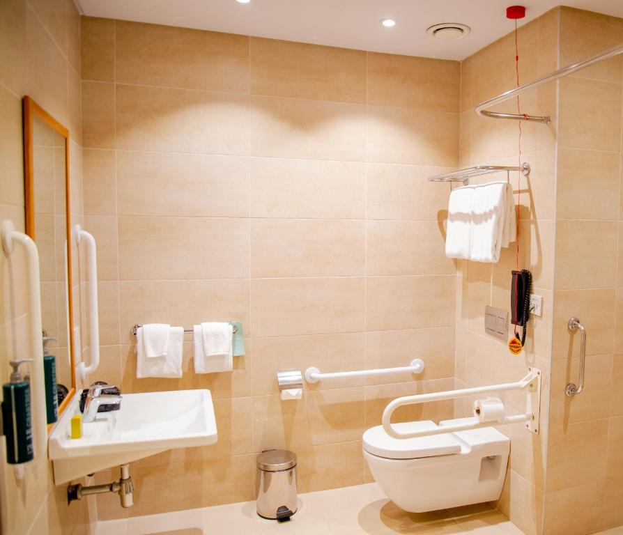 Hilton Garden Inn image 3